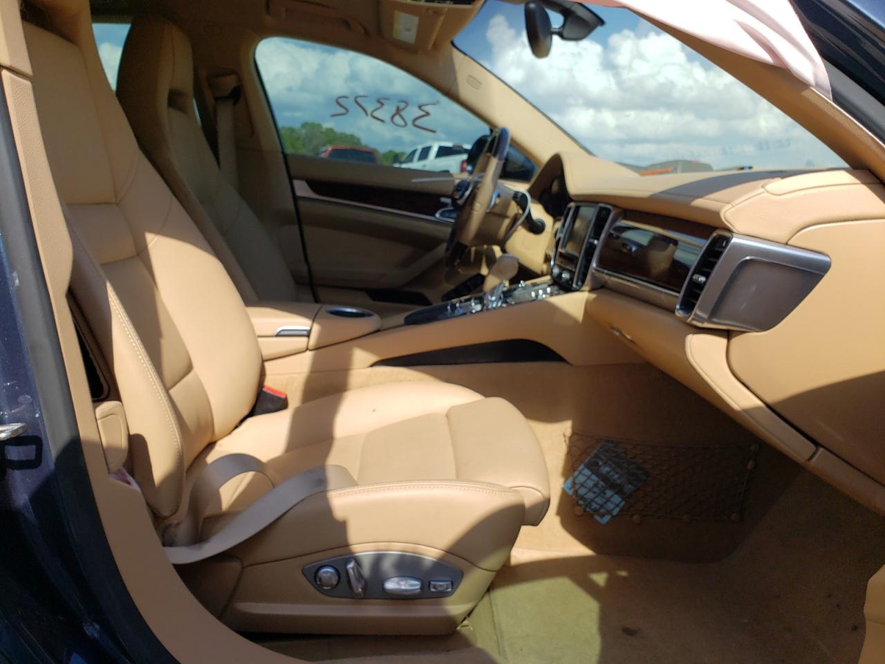 Photo 5 from auction – 2014 PORSCHE PANAMERA 2 with VIN WP0AA2A79EL008659
