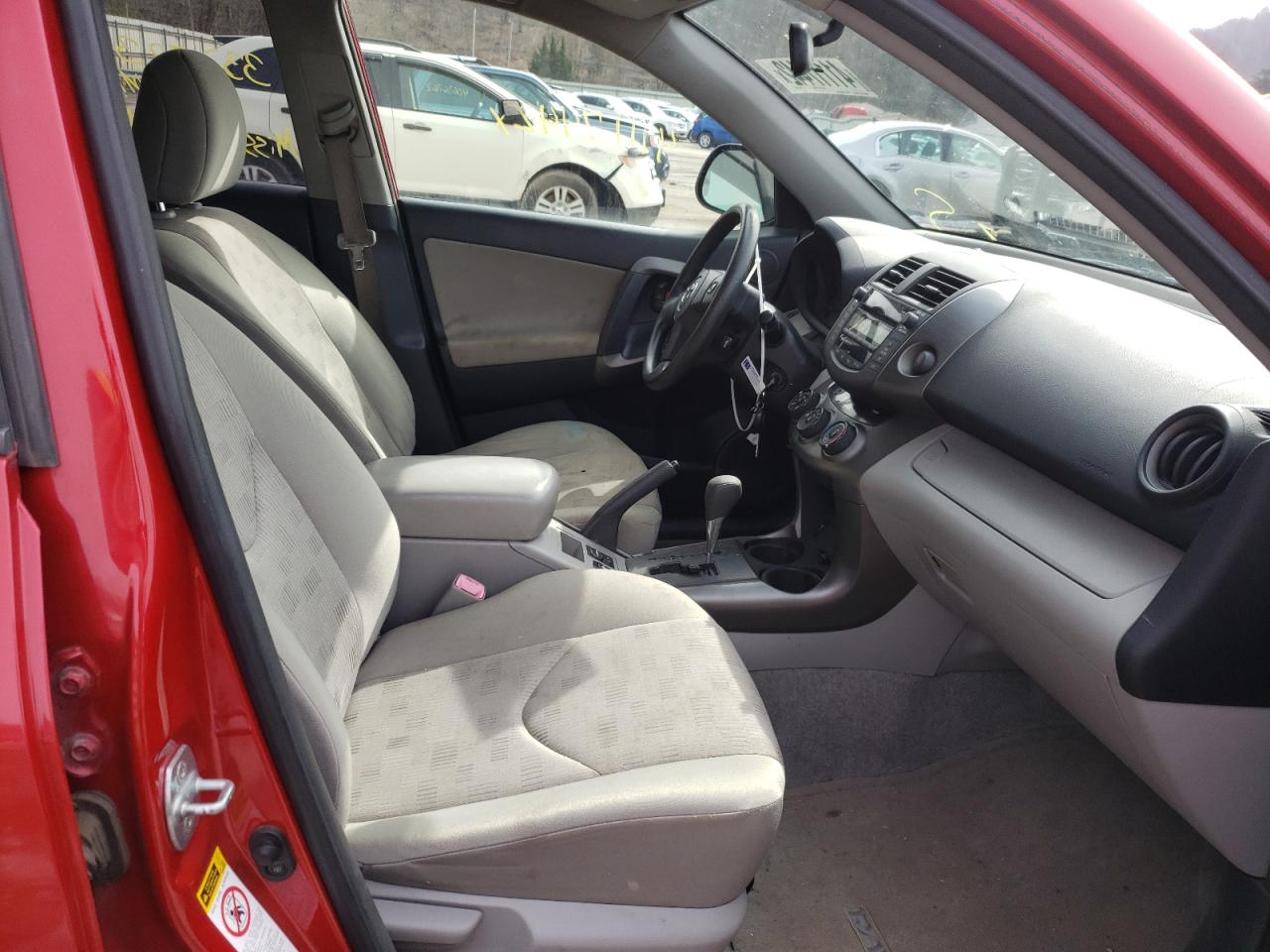 Photo 19 from auction – 2009 TOYOTA RAV4 with VIN JTMBF33V99D007258