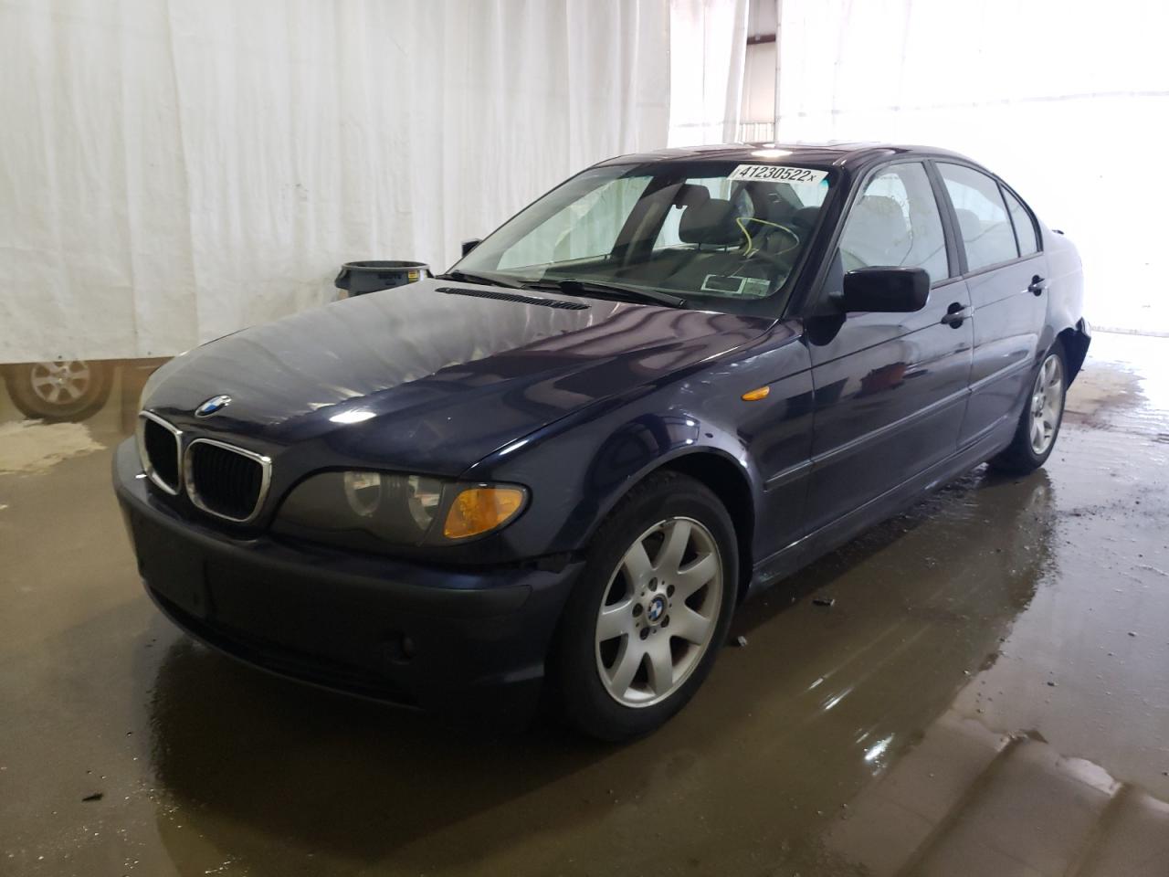 Photo 2 from auction – 2004 BMW 3 SERIES with VIN WBAET37464NJ47257