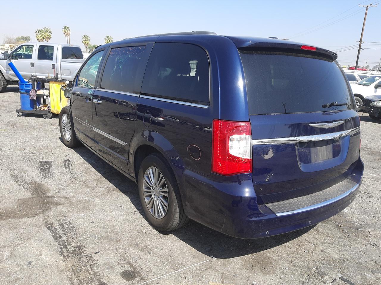 Photo 3 from auction – 2013 CHRYSLER TOWN & COU with VIN 2C4RC1CG3DR534120