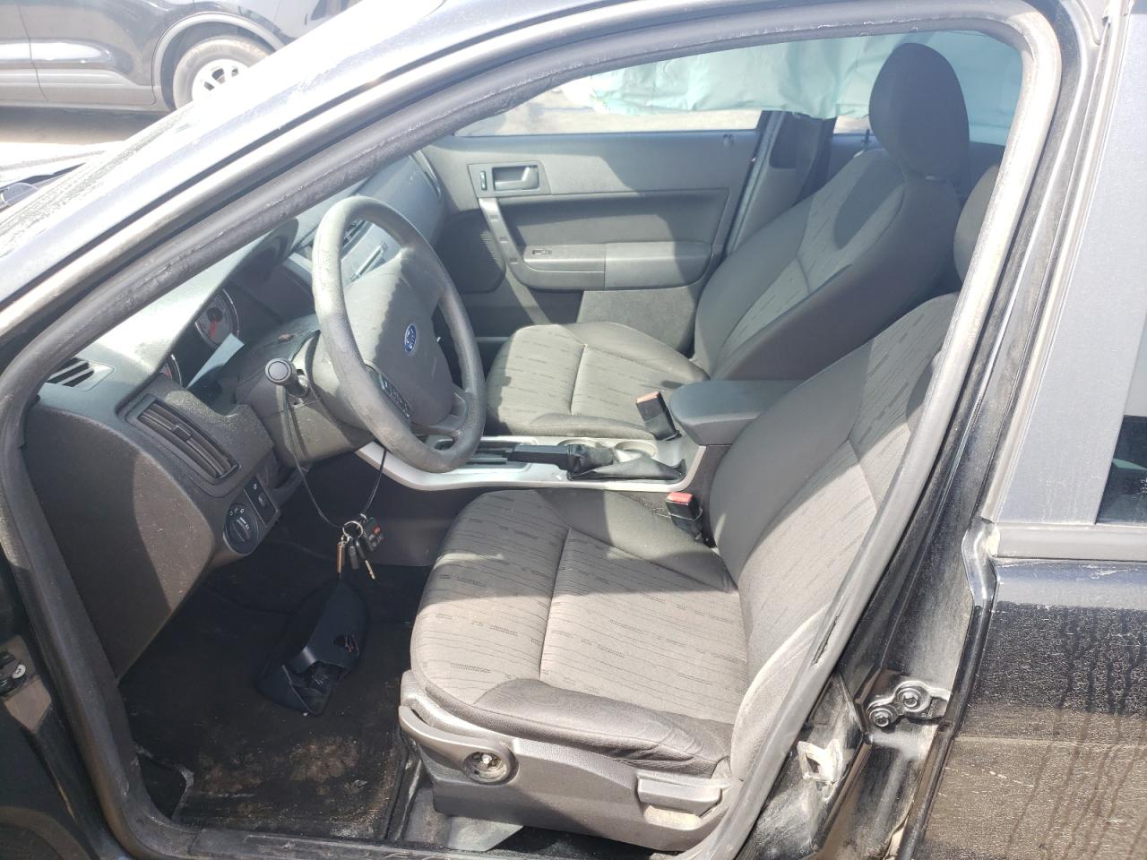 Photo 5 from auction – 2009 FORD FOCUS SE with VIN 1FAHP35N49W269557