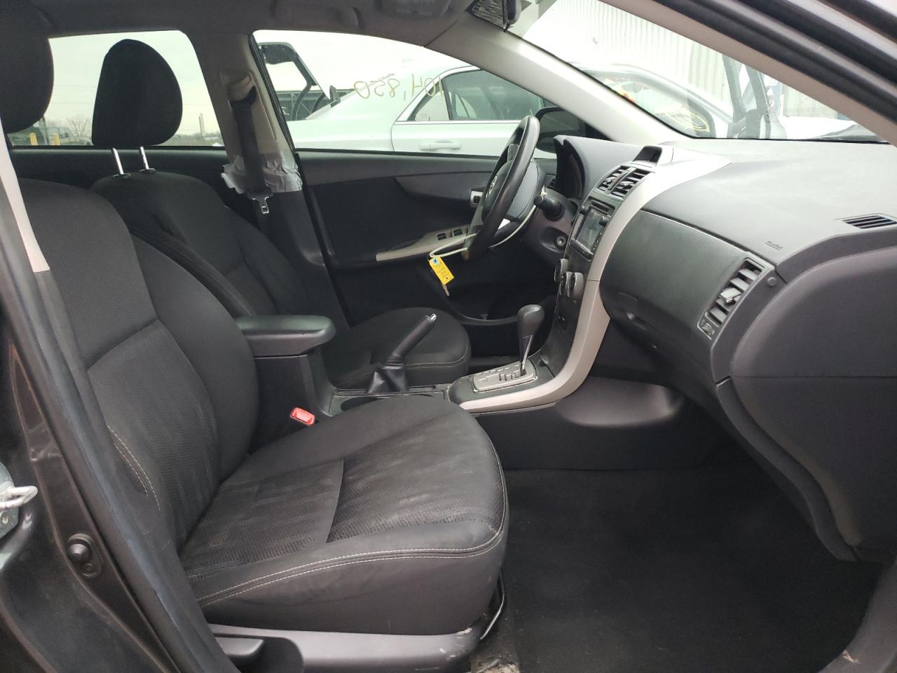 Photo 5 from auction – 2013 TOYOTA COROLA with VIN 2T1BU4EEXDC026836