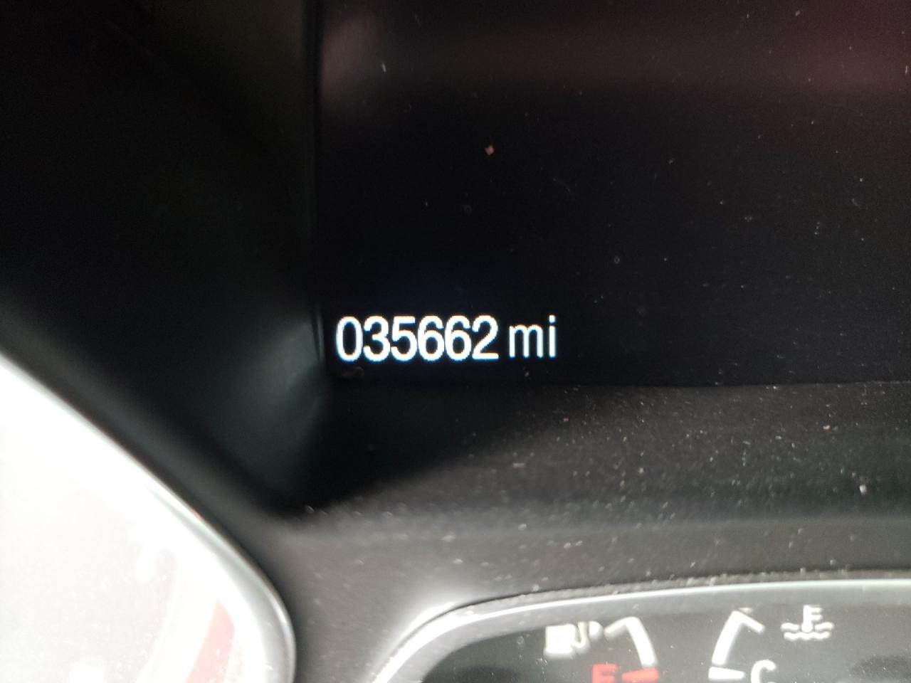 Photo 8 from auction – 2018 FORD ESCAPE SEL with VIN 1FMCU9HDXJUA89398