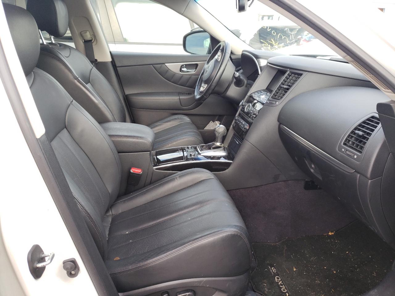 Photo 5 from auction – 2015 INFINITI QX70 with VIN JN8CS1MW2FM481550