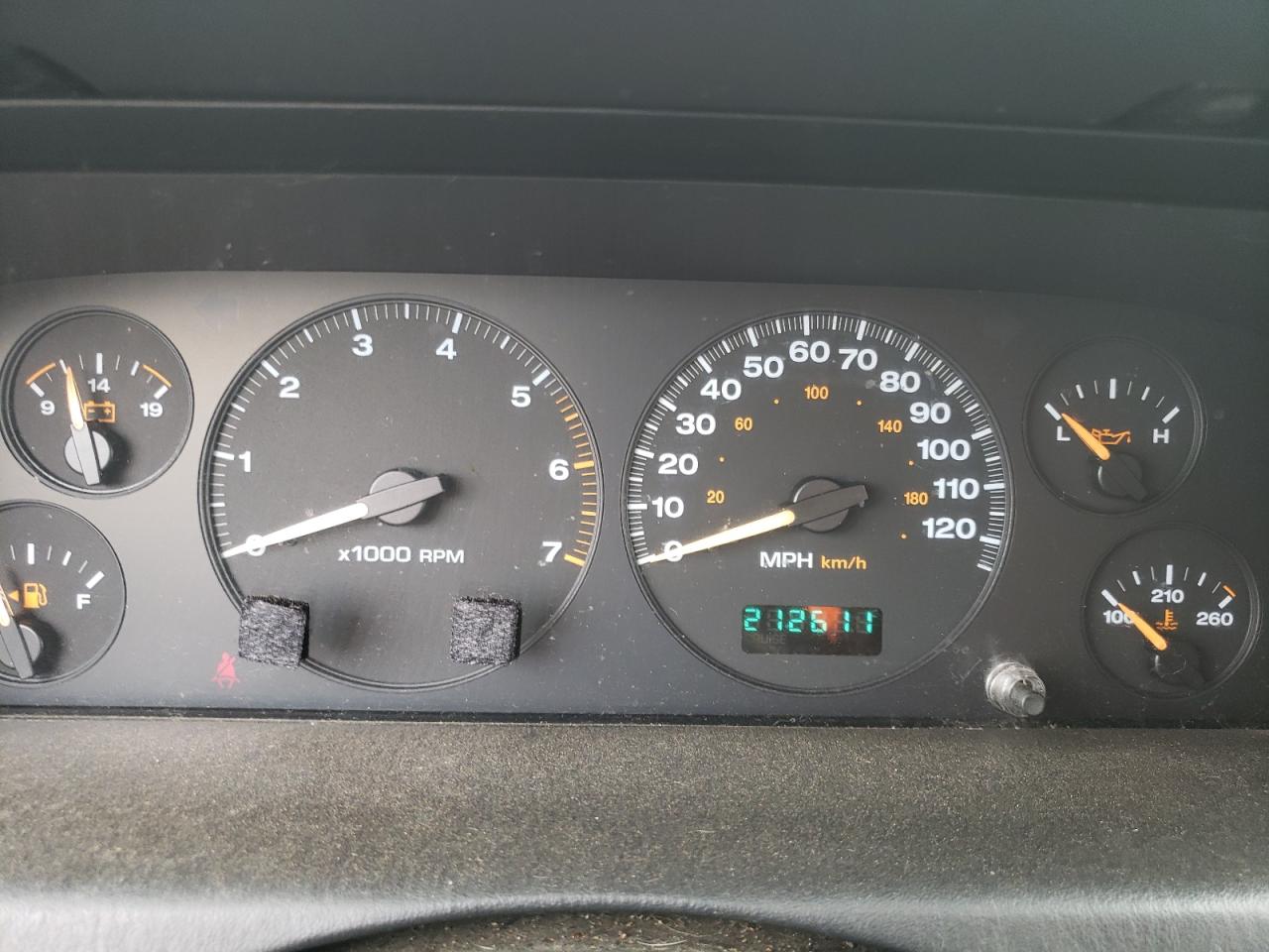 Photo 8 from auction – 2004 JEEP GRAND CHER with VIN 1J4GW48S14C281105