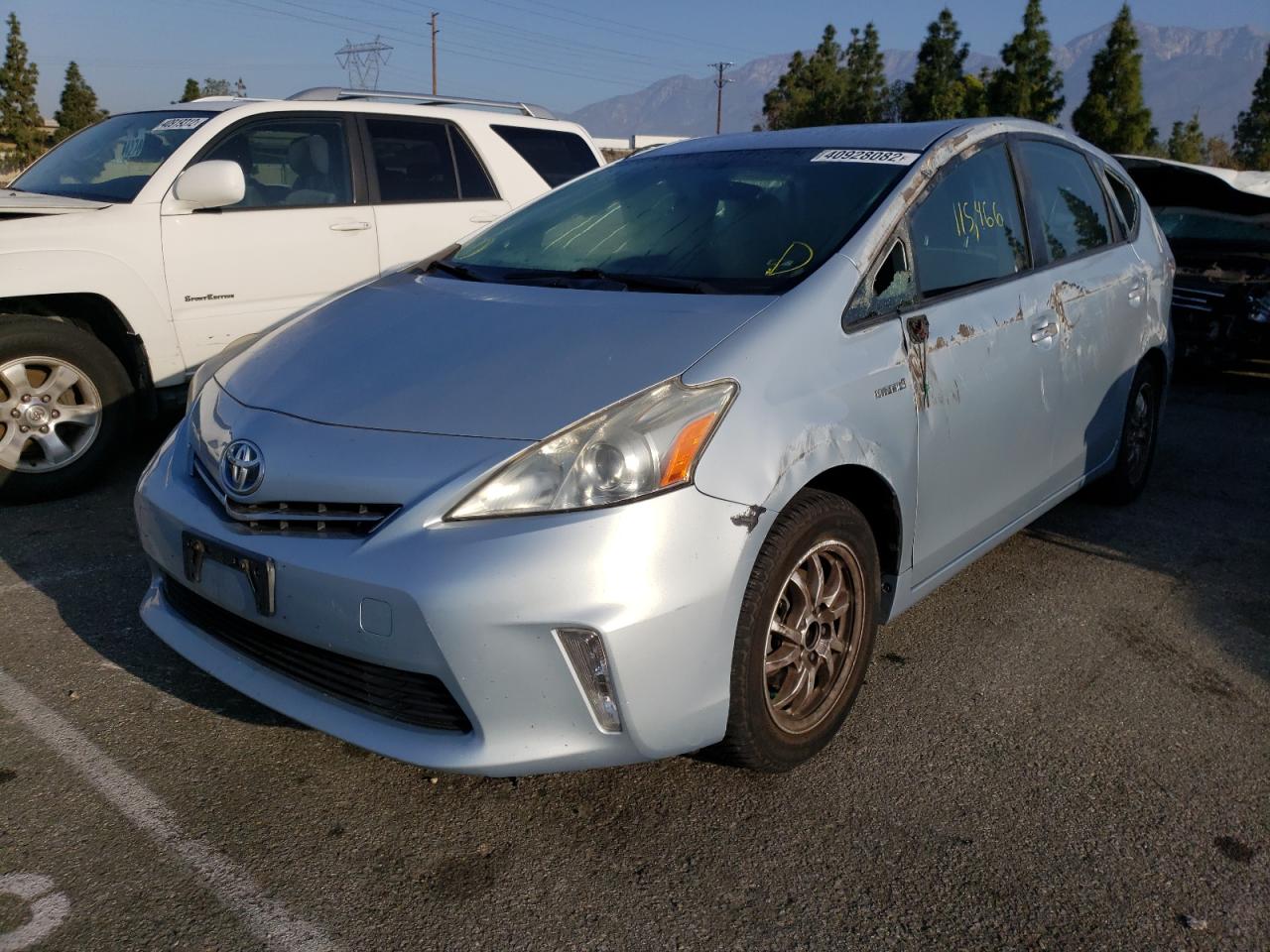 Photo 2 from auction – 2013 TOYOTA PRIUS V with VIN JTDZN3EU3D3265540