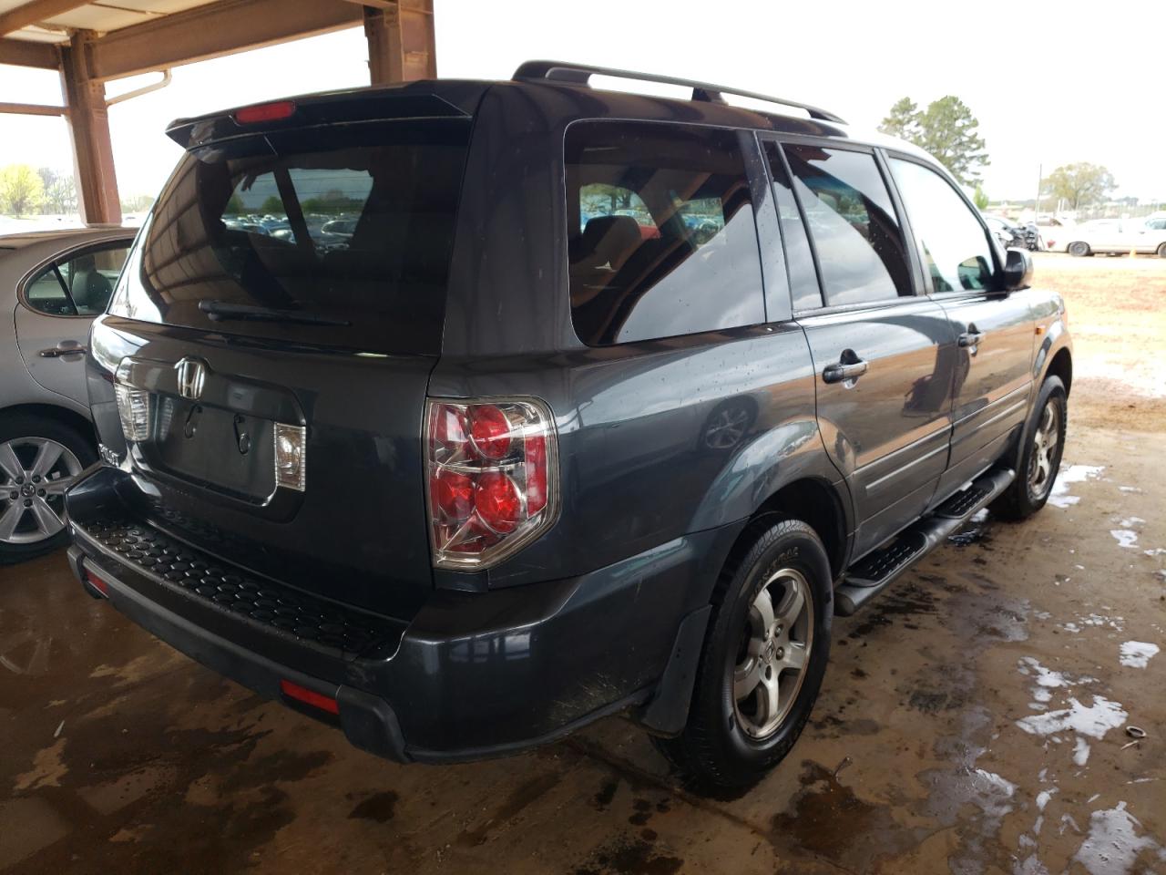 Photo 4 from auction – 2006 HONDA PILOT EX with VIN 5FNYF28506B042370