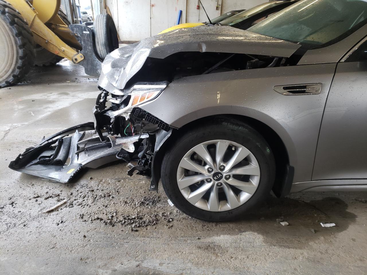 Photo 9 from auction – 2018 KIA OPTIMA LX with VIN 5XXGT4L30JG260045