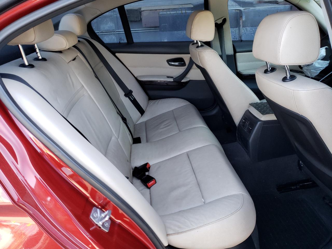 Photo 6 from auction – 2011 BMW 328 I with VIN WBAPH7C5XBE678698