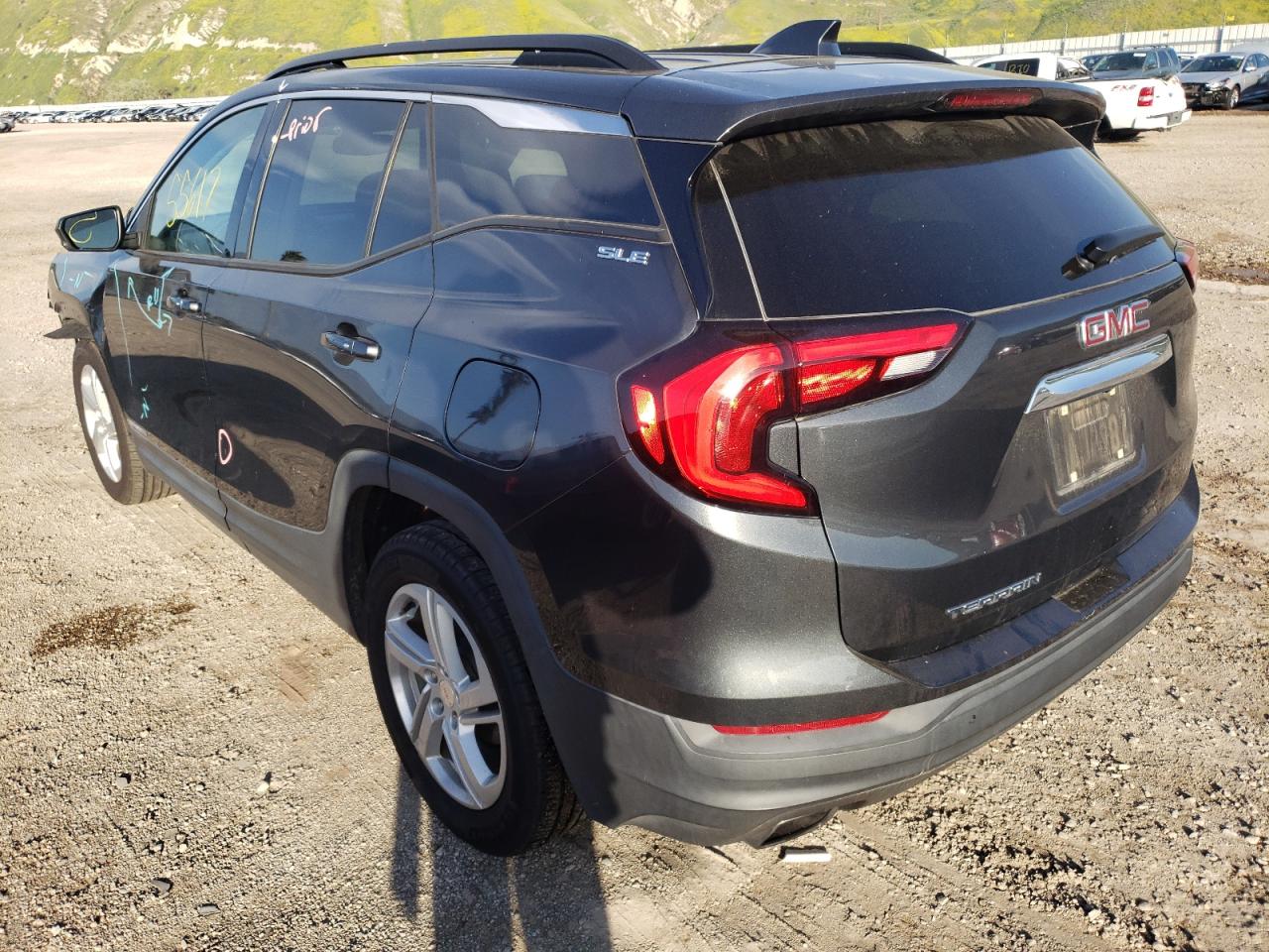 Photo 3 from auction – 2018 GMC TERRAIN SL with VIN 3GKALMEX6JL125358