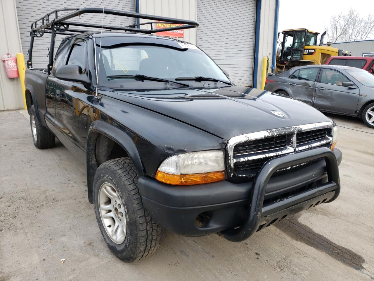 DODGE DAKOTA SXT 2004 with VIN 1D7HG12K54S649375 - Photo from auction
