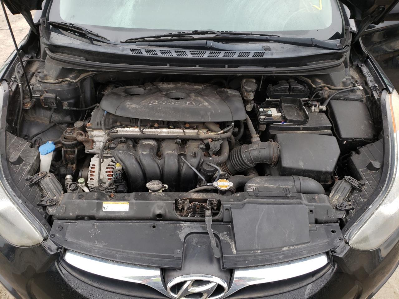Photo 7 from auction – 2012 HYUNDAI ELANTRA GL with VIN 5NPDH4AE2CH135516