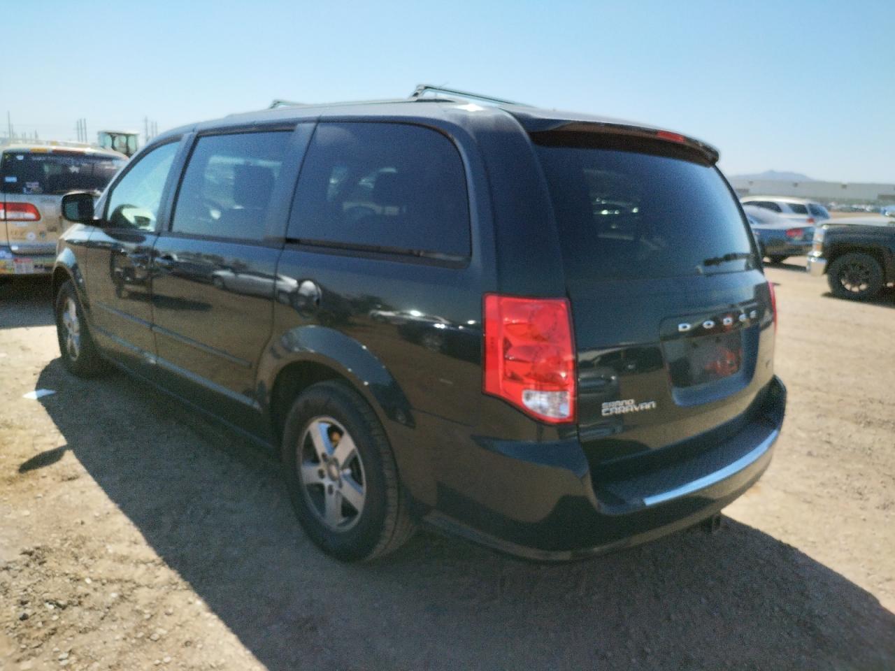 Photo 3 from auction – 2012 DODGE GRAND CARA with VIN 2C4RDGCG8CR242879