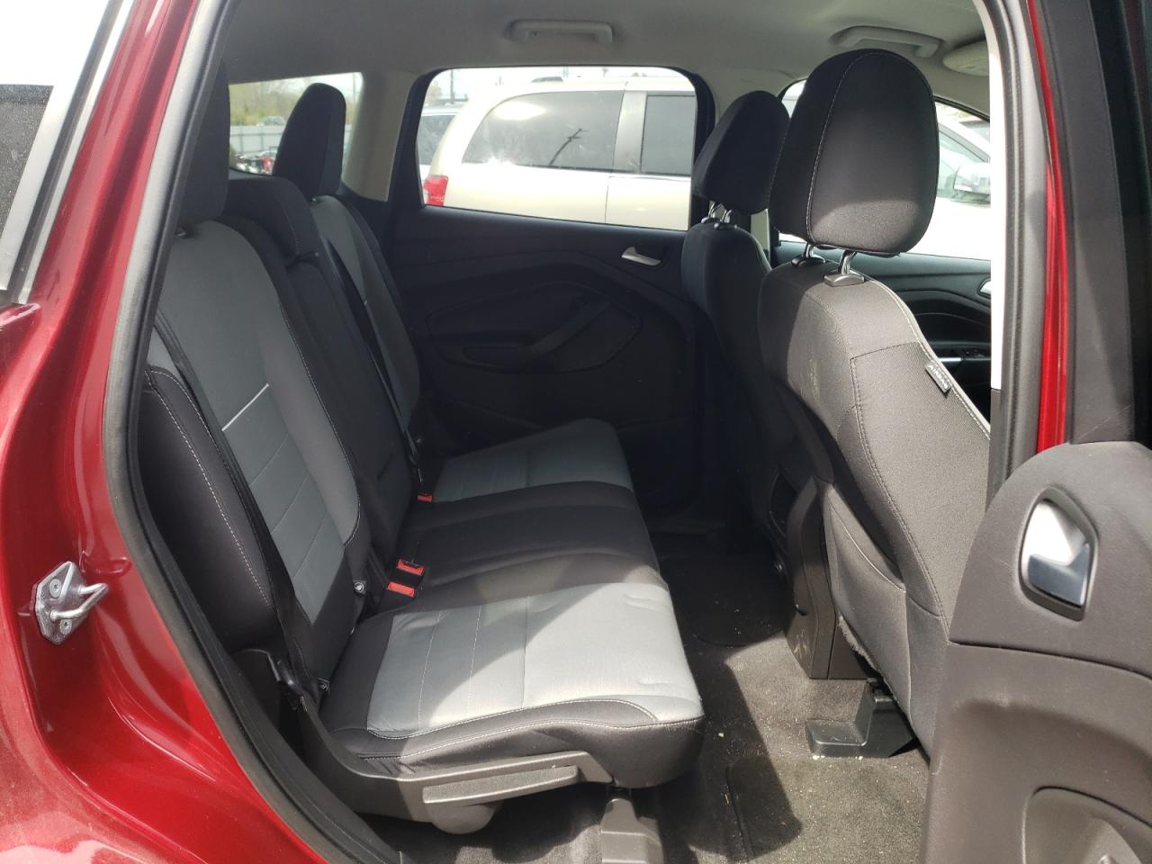 Photo 6 from auction – 2015 FORD ESCAPE SE with VIN 1FMCU0GX6FUB59025