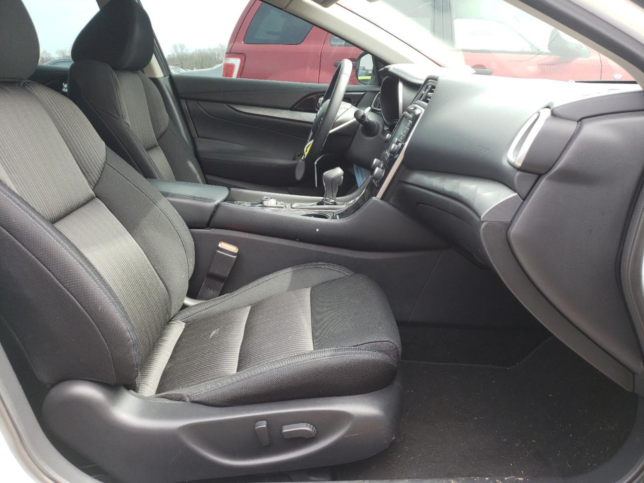 Photo 5 from auction – 2018 NISSAN MAXIMA 3.5 with VIN 1N4AA6AP2JC395546