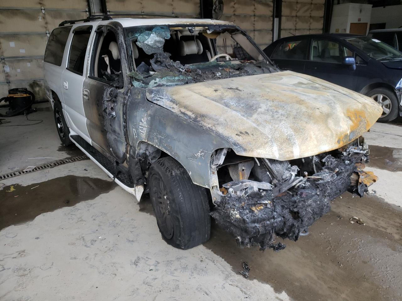 GMC DENALI XL 2001 with VIN 1GKFK66U01J310604 - Photo from auction