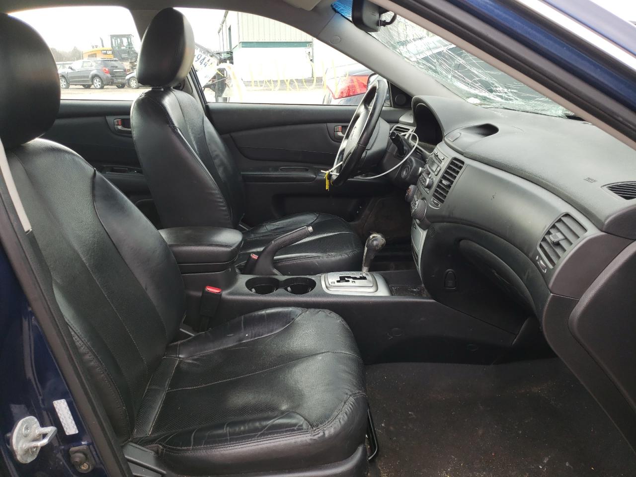 Photo 5 from auction – 2007 KIA OPTIMA LX with VIN KNAGE123475154797
