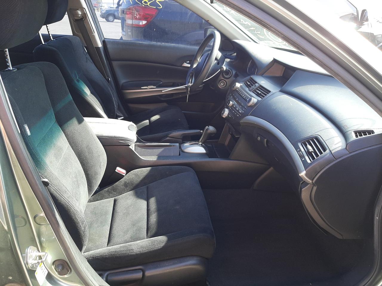 Photo 5 from auction – 2008 HONDA ACCORD EX with VIN JHMCP26768C062908
