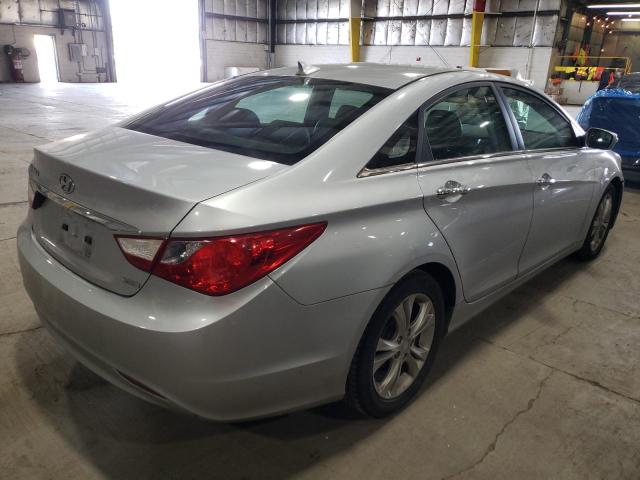 Photo 4 from auction – 2011 HYUNDAI SONATA SE with VIN 5NPEC4ACXBH005709