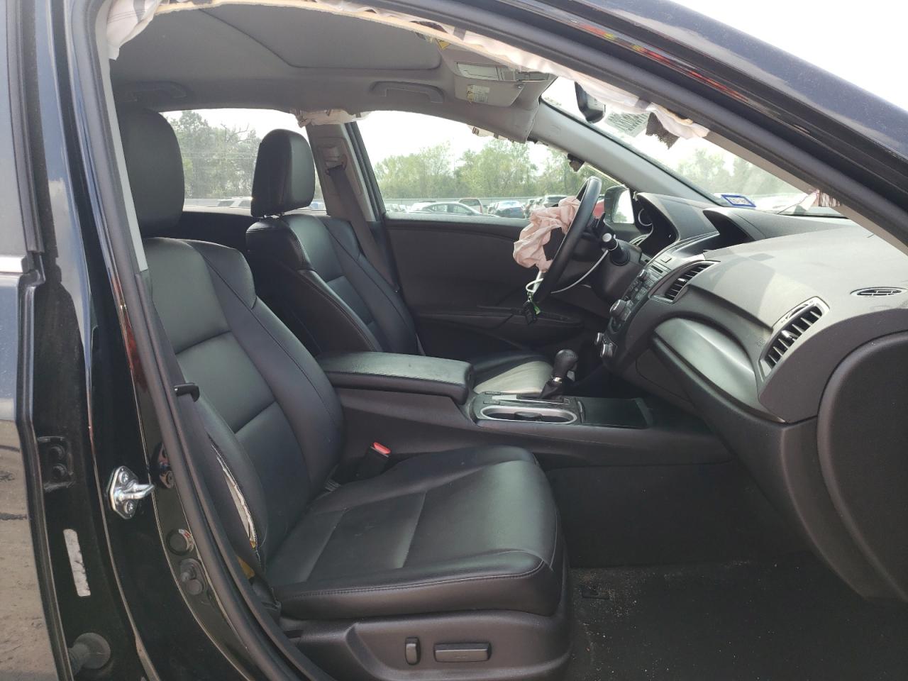 Photo 5 from auction – 2017 ACURA RDX with VIN 5J8TB3H31HL018946