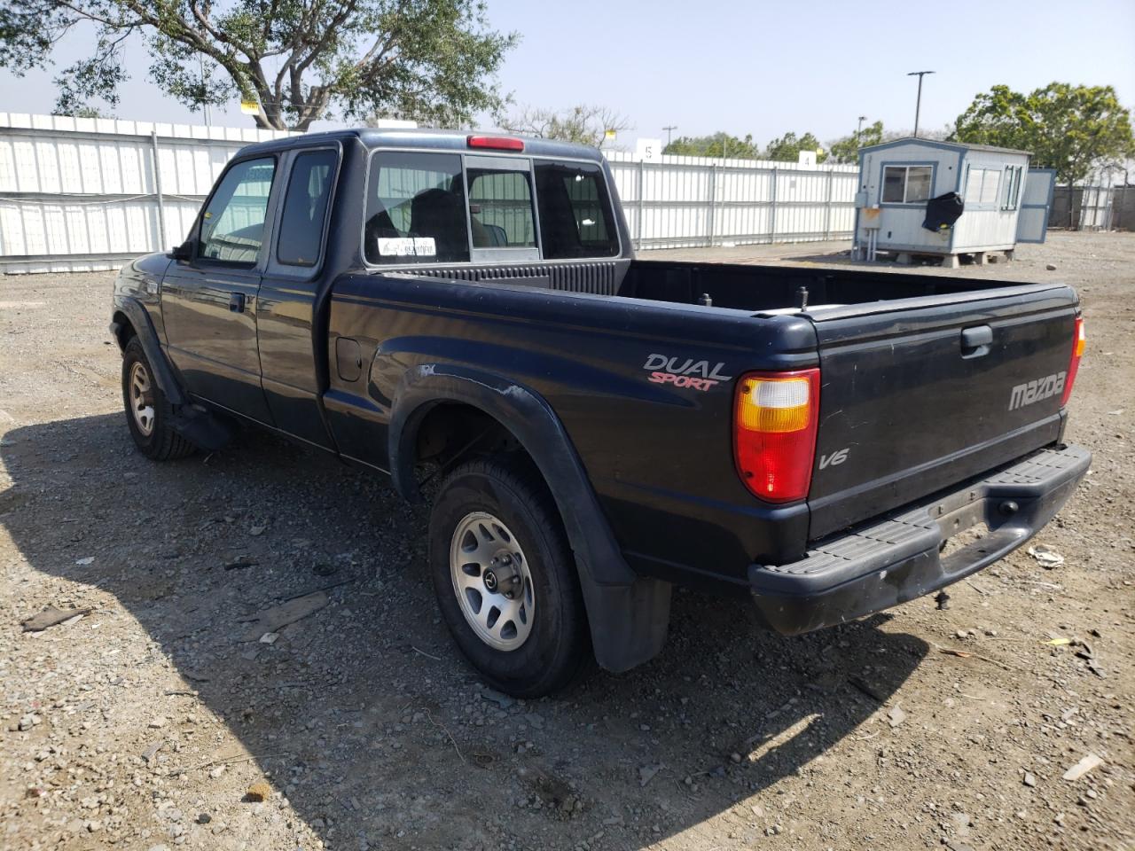 Photo 3 from auction – 2002 MAZDA B3000 with VIN 4F4YR16U82TM18095