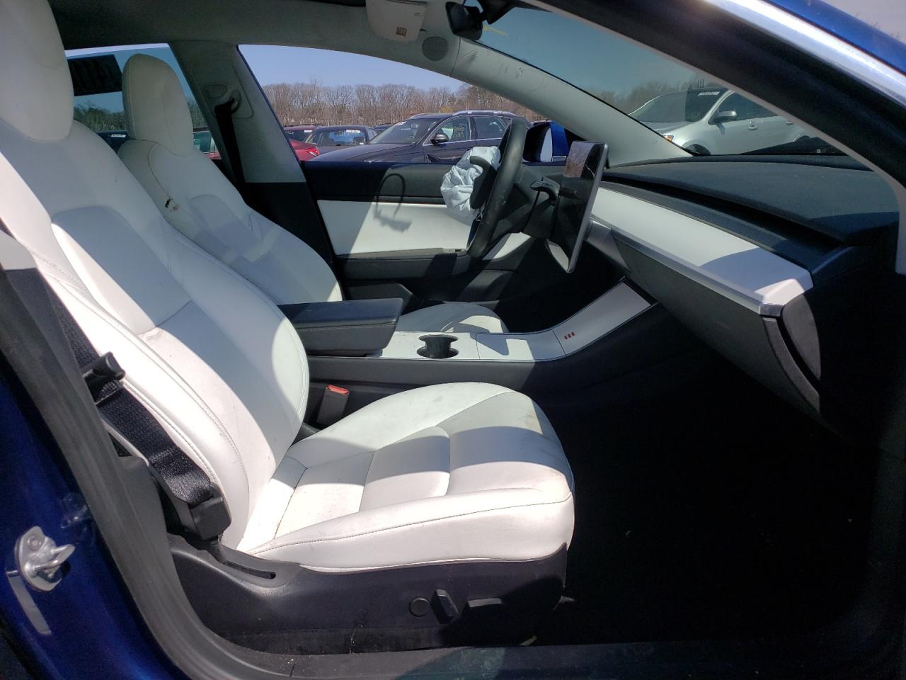 Photo 5 from auction – 2019 TESLA MODEL 3 with VIN 5YJ3E1EB3KF192209