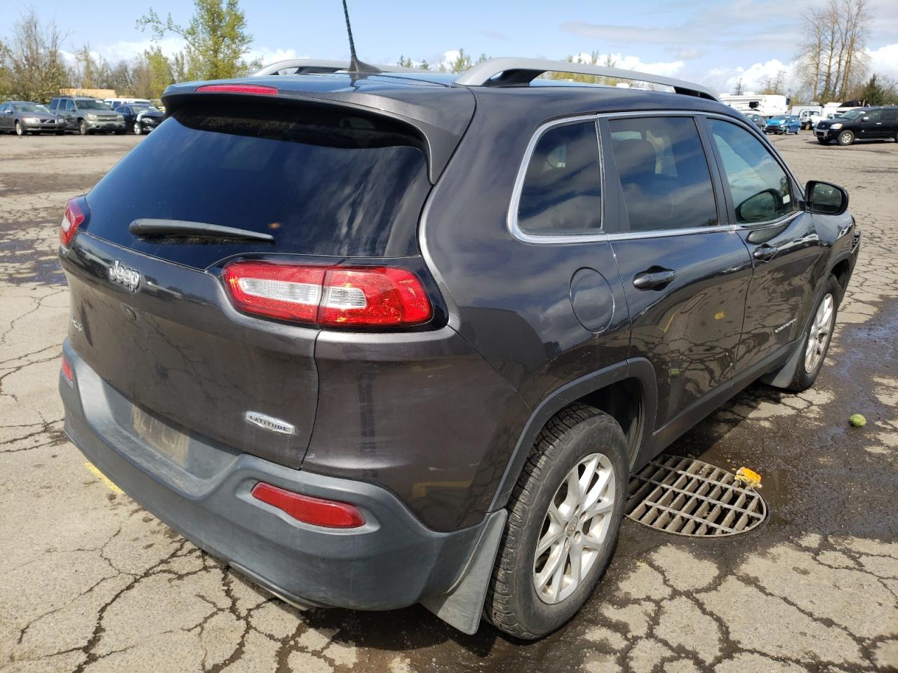 Photo 4 from auction – 2017 JEEP CHEROKEE L with VIN 1C4PJMCSXHW556261