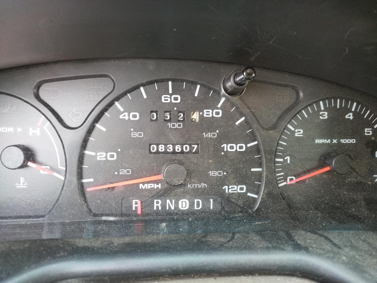 Photo 8 from auction – 2002 FORD TAURUS SE with VIN 1FAFP53U52G156889