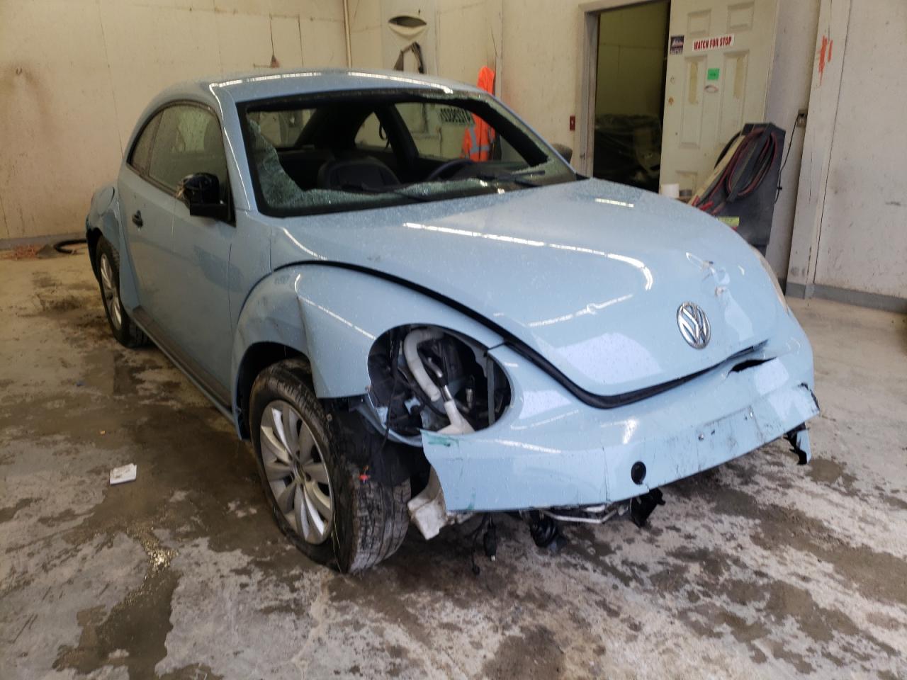 VOLKSWAGEN BEETLE 1.8 2015 with VIN 3VWF17AT6FM637020 - Photo from auction