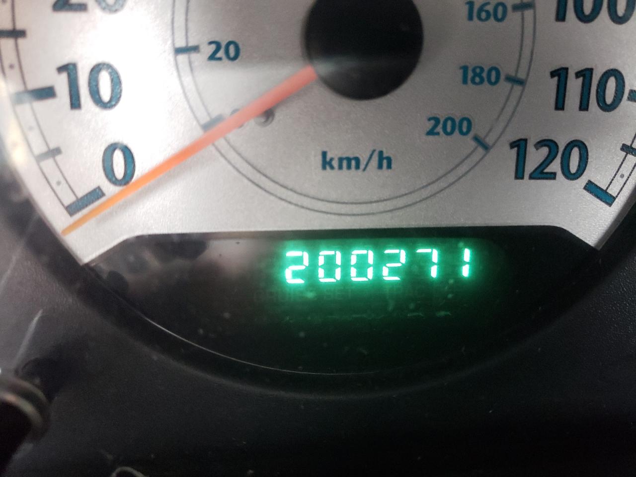 Photo 8 from auction – 2006 CHRYSLER TOWN & COU with VIN 2A4GP54L36R760086