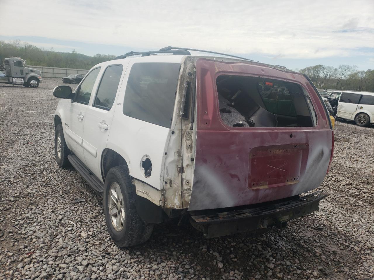 Zdjęcie 3 z aukcji – 2007 GMC YUKON z VIN 1GKFC13J07J101947