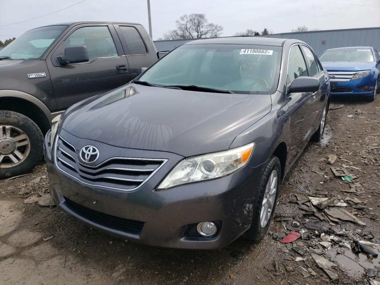 Photo 2 from auction – 2010 TOYOTA CAMRY SE with VIN JTNBK3EK0A3047894