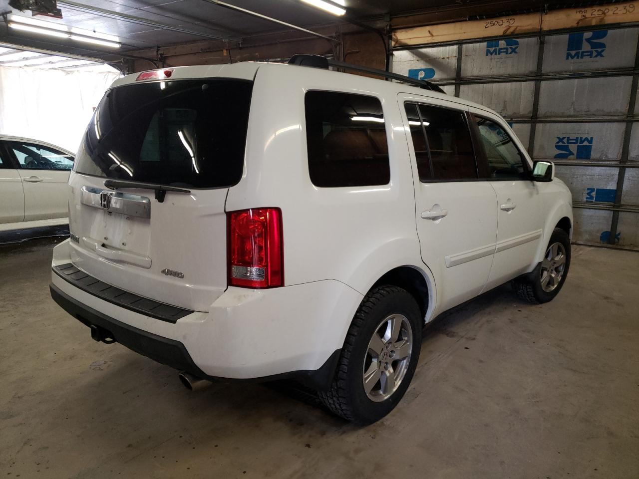 Photo 4 from auction – 2011 HONDA PILOT EXL with VIN 5FNYF4H57BB025135