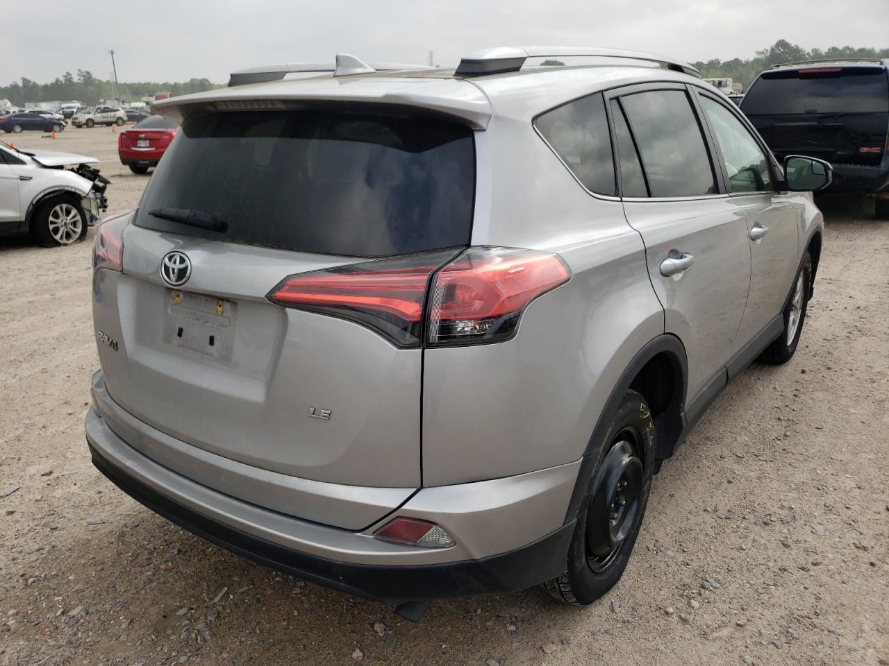 Photo 4 from auction – 2017 TOYOTA RAV4 LE with VIN 2T3ZFREV6HW348780