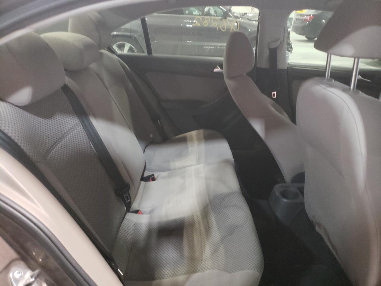 Photo 6 from auction – 2012 VOLKSWAGEN JETTA BASE with VIN 3VW2K7AJ5CM309884