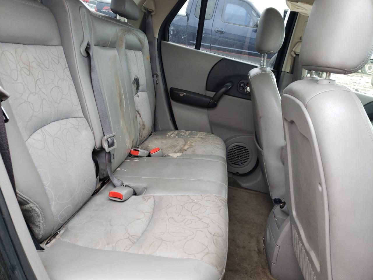 Photo 6 from auction – 2005 SATURN VUE with VIN 5GZCZ53435S848740