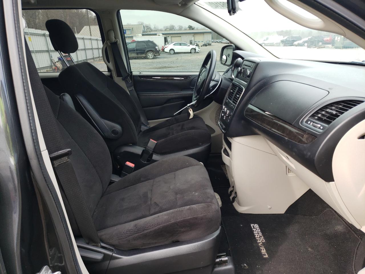 Photo 5 from auction – 2012 DODGE GRAND CARA with VIN 2C4RDGBG4CR336484