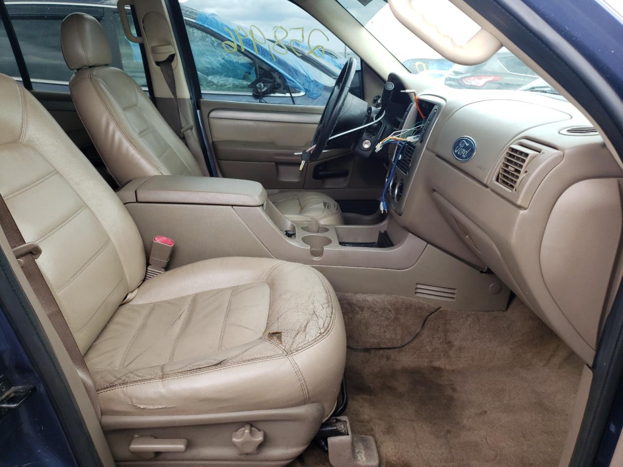 Photo 5 from auction – 2004 FORD EXPLORER X with VIN 1FMZU63K94ZA92380