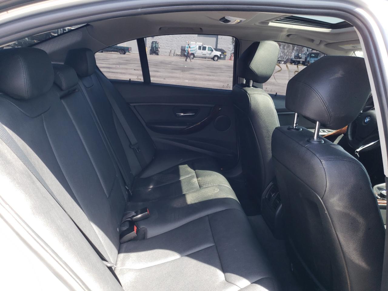 Photo 6 from auction – 2014 BMW 320 I with VIN WBA3B1G52ENS81160