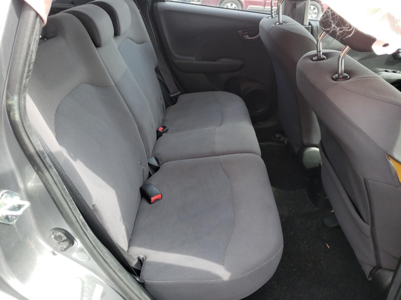 Photo 6 from auction – 2010 HONDA FIT with VIN JHMGE8H23AC019337