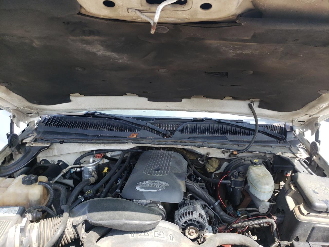 Photo 7 from auction – 2004 CHEVROLET SILVERADO with VIN 1GCEC19Z04Z294750