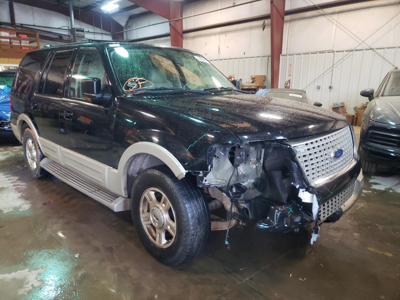 FORD EXPEDITION 2004 with VIN 1FMFU17L94LA28321 - Photo from auction