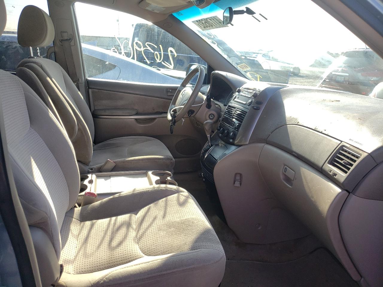Photo 5 from auction – 2008 TOYOTA SIENNA CE with VIN 5TDZK23C58S162010