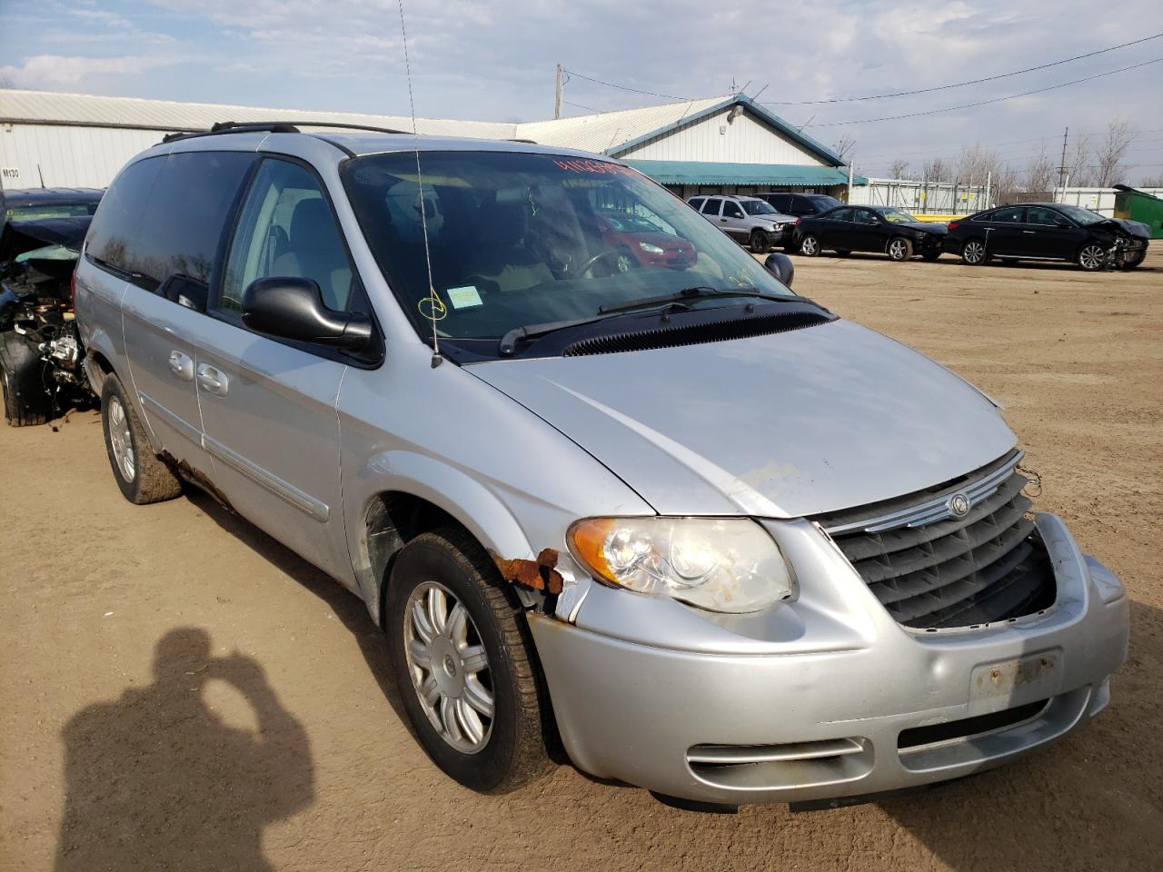 CHRYSLER TOWN & COU 2007 with VIN 2A4GP54L97R258796 - Photo from auction