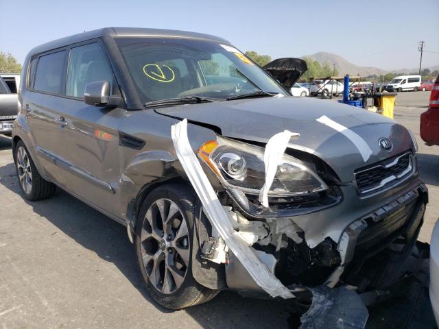 KIA SOUL + 2013 with VIN KNDJT2A6XD7610463 - Photo from auction