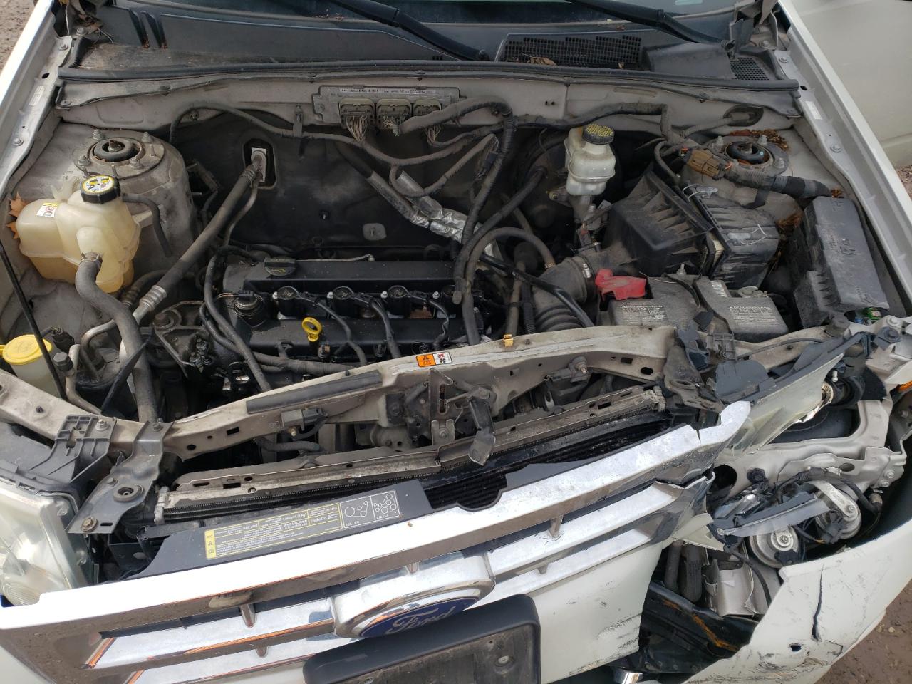 Photo 7 from auction – 2009 FORD ESCAPE with VIN 1FMCU03759KC97676