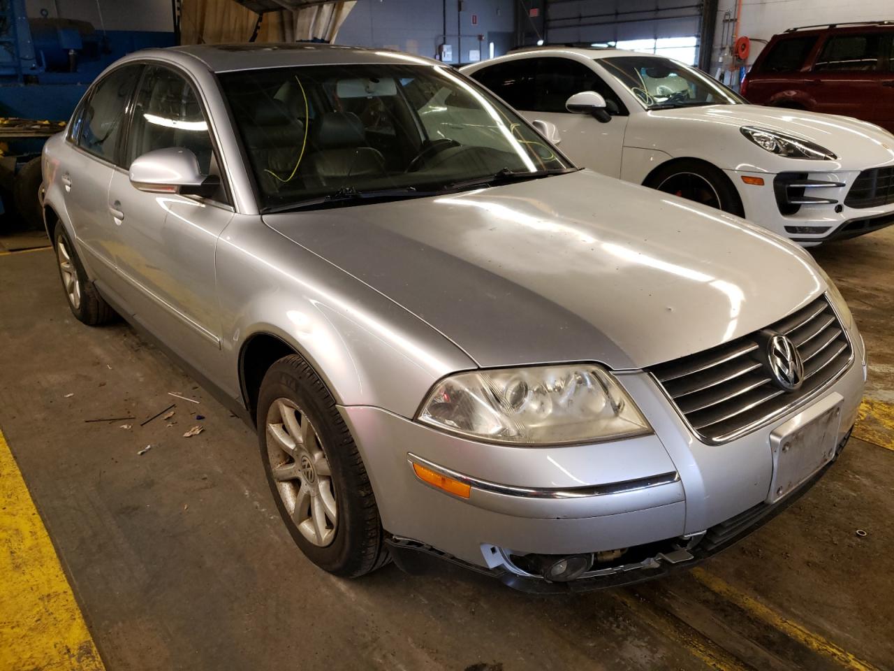 VOLKSWAGEN PASSAT GLS 2004 with VIN WVWPD63B74E271004 - Photo from auction