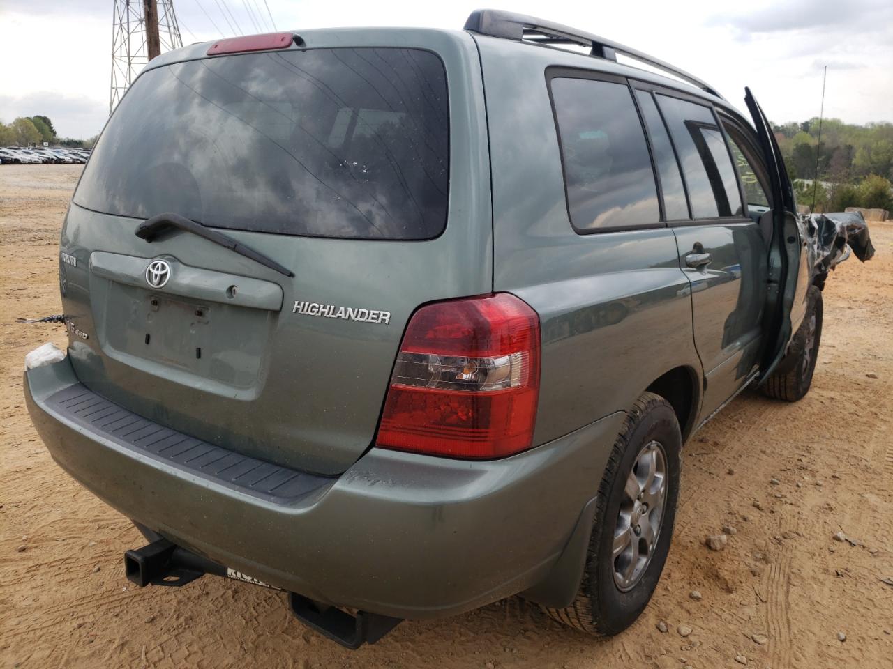 Photo 4 from auction – 2004 TOYOTA HIGHLANDER with VIN JTEEP21A440032603