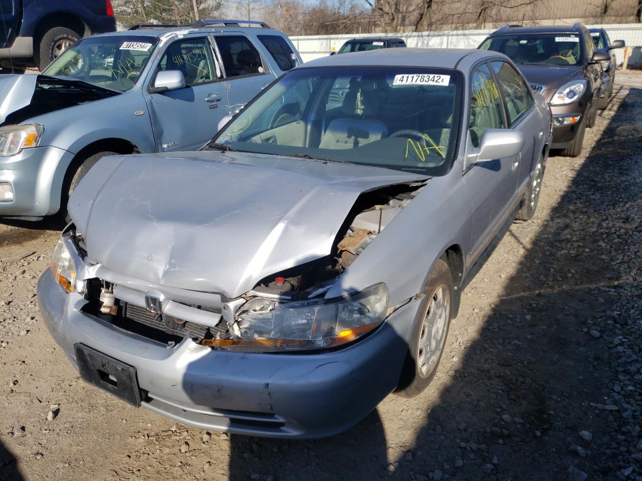 Photo 9 from auction – 2001 HONDA ACCORD with VIN 1HGCG66581A017172