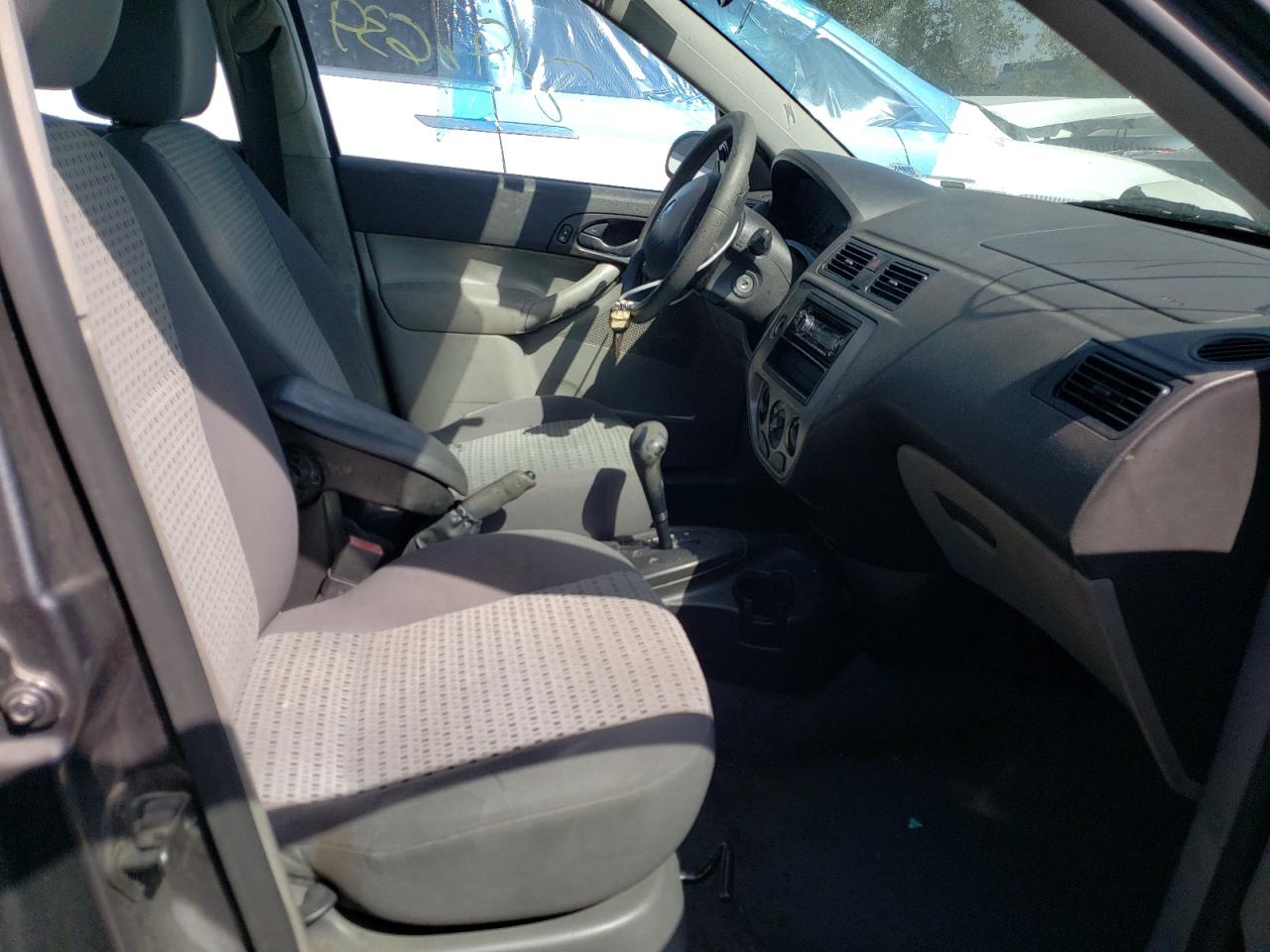 Photo 5 from auction – 2006 FORD FOCUS ZX4 with VIN 1FAHP34N16W239316